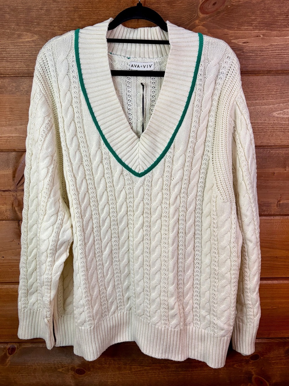 Ava & Viv Cream Cable-Knit Soft V-Neck Sweater with Green Trim Size 2X 🍁